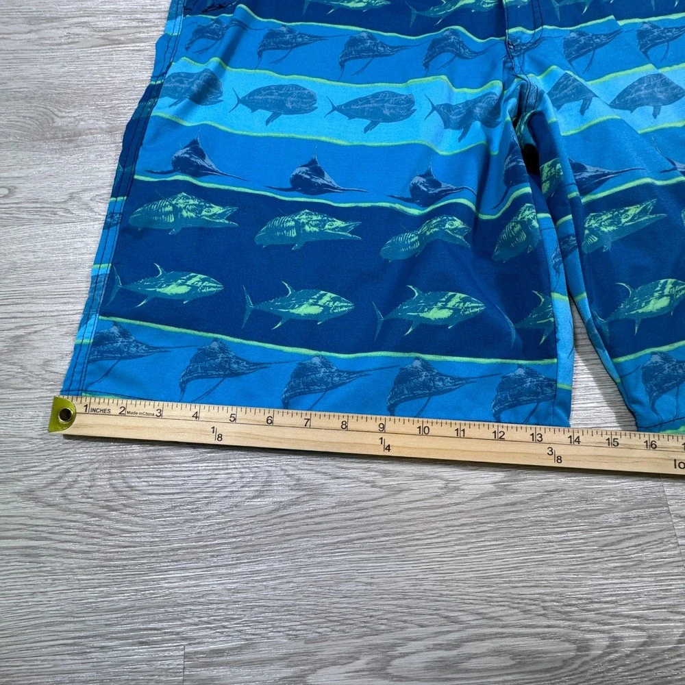 Huk Men's Fishing Boardshorts Blue Fish Print Performance Stretch Size 42 Pocket